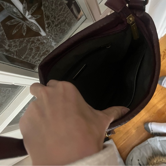 David Jones Burgundy Leather Crossbody Bag | Timeless Designer - Picture 7 of 8